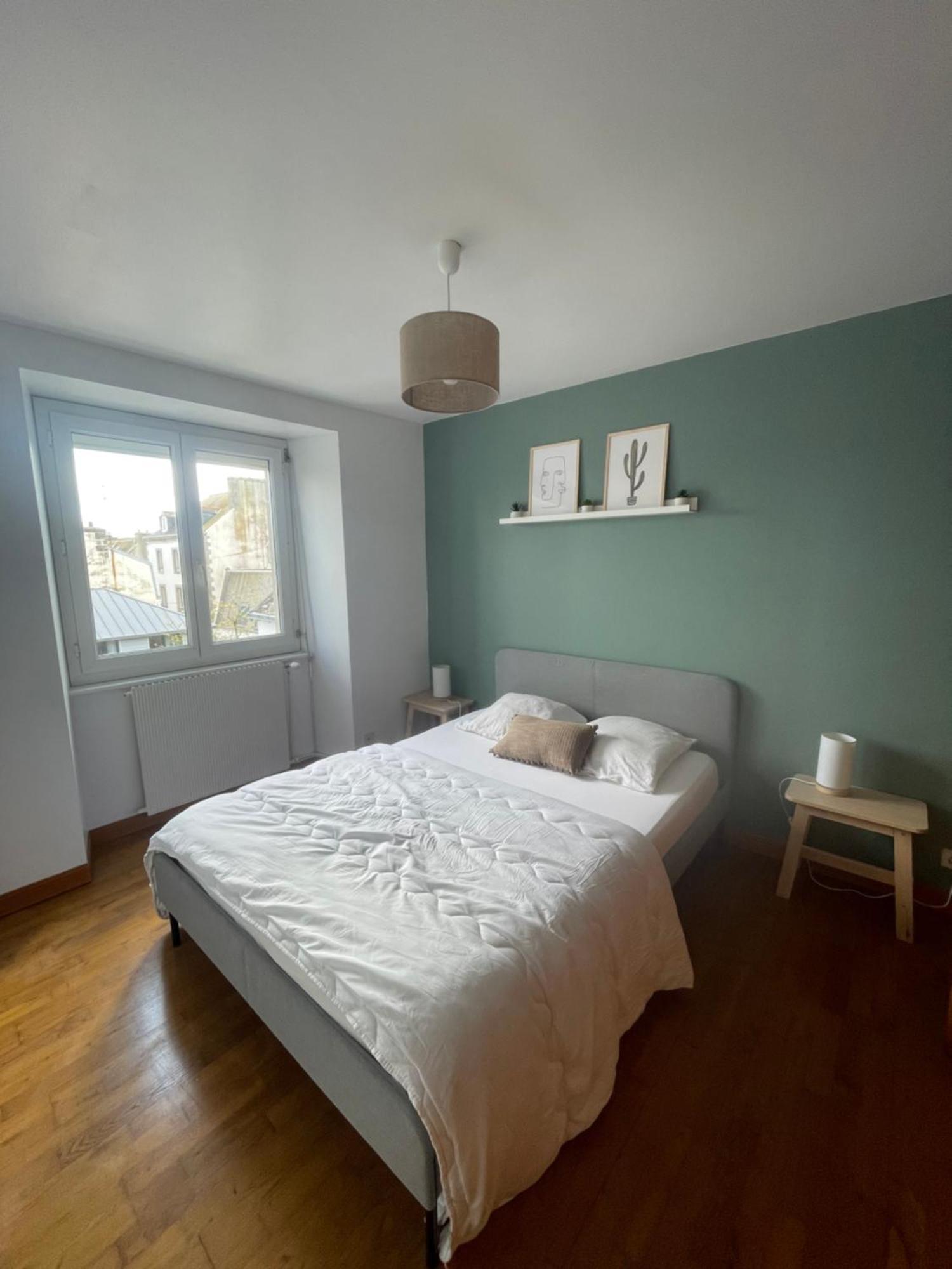 Charmant Appartement Avec Terrasse Entre Centre-Ville Et Plages De Concarneau Luaran gambar